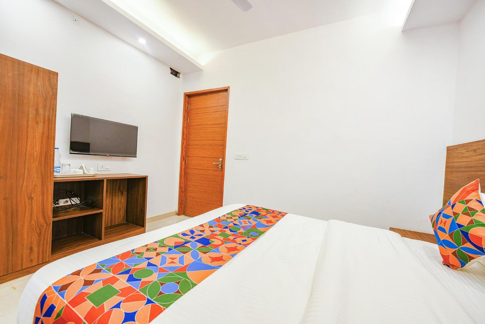 Fabhotel Sparkling - Nr Yashobhoomi Convention Centre Дели Экстерьер фото