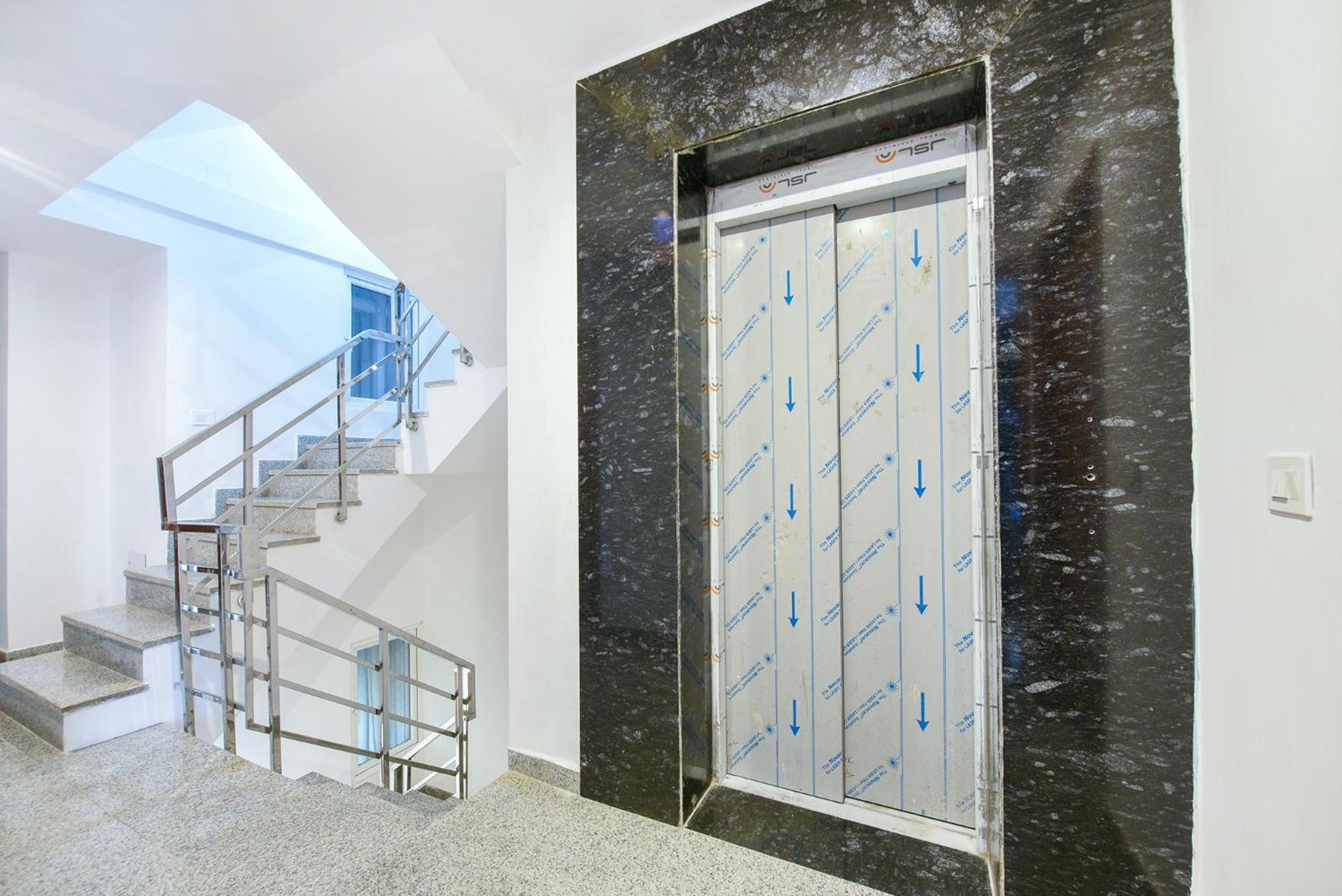 Fabhotel Sparkling - Nr Yashobhoomi Convention Centre Дели Экстерьер фото